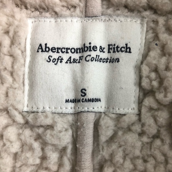 Abercrombie and Fitch Cream Sherpa Nylon Trim Snap Up Jacket. Size Small - Picture 10 of 10